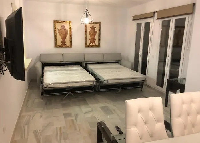 Balcon Del Mar, First Line Of The